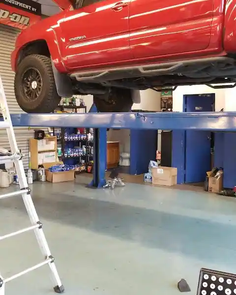 Undercar Specialist in Covina