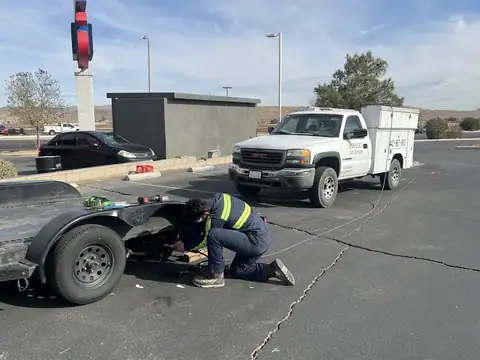 Enrique Truck & Trailer Repair in Daggett