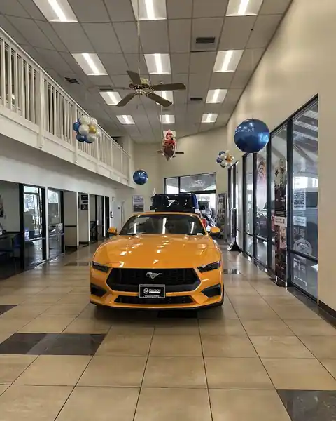 Envision Ford of Duarte | Sales Showroom in Duarte