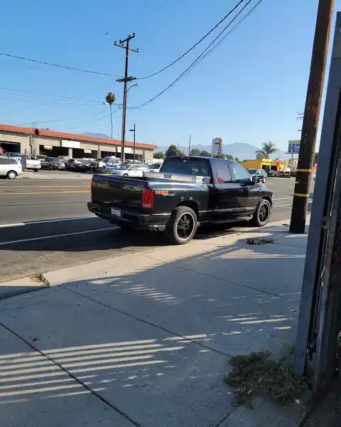 R & R Auto Center in El Monte