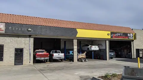 Galindo's Garage in Fontana