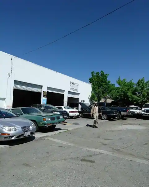 Hytech Auto Repair in Fontana