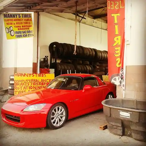 Manny's Tires in Fontana