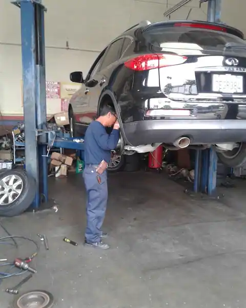 Best Auto Care Lube & Tune in Gardena