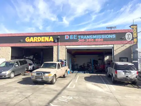 D & E Transmissions in Gardena