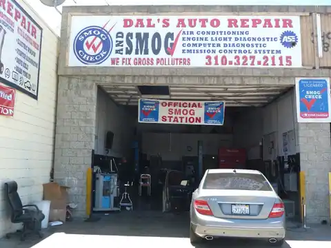 Dal'S Auto Repair And Smog in Gardena