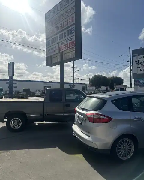 Luis Auto Electric in Gardena