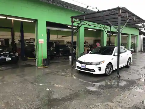 R&S AUTO BODY REPAIR in Gardena