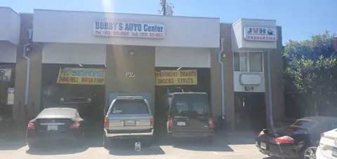 Bobby's Auto Center in Glendale