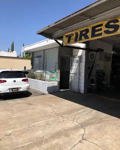 Braun Brake & Tire Auto Repair in Glendale