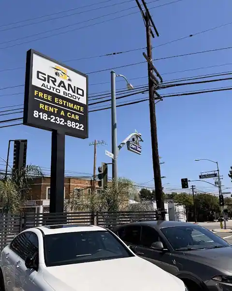 Grand Auto Body in Glendale