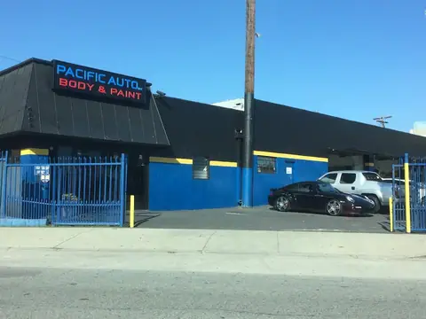 Pacific Auto Body & Paint in Glendale
