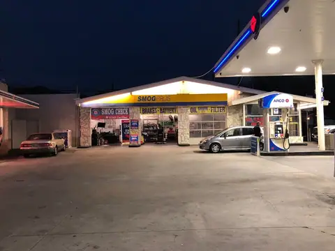 Sam's Auto Repair in Glendale