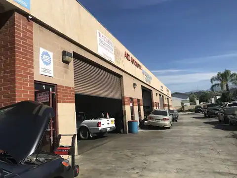 M & P Auto Repair in Glendora