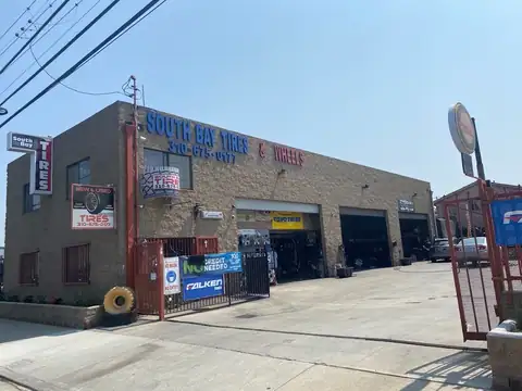 Hybrid 310 in Hawthorne