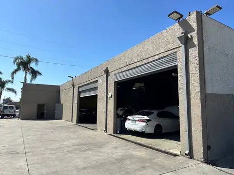 VM LAXARRI in Hawthorne