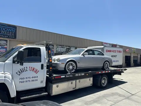 Chavez Tires & Towing in Hemet