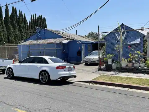 Oscar's Motors in Huntington Park