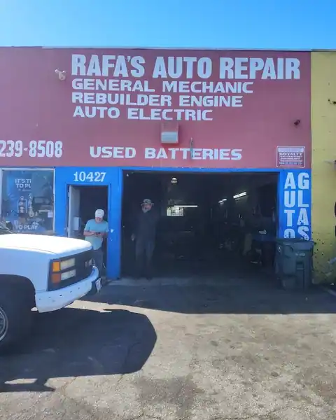 Garcia’s Auto Glass in Inglewood