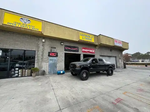 Ozzy's Wheels and Tires in Inglewood