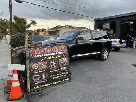 Auto repair in Inglewood, CA