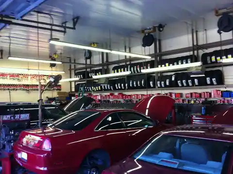 Serge's Automotive Mechanic Auto Repair Shop in La Crescenta-Montrose