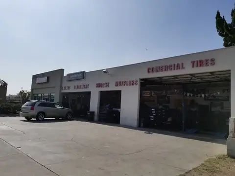 Perez Wheels & Tires in La Puente