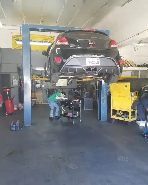 Hot Tires Auto Repair in La Verne