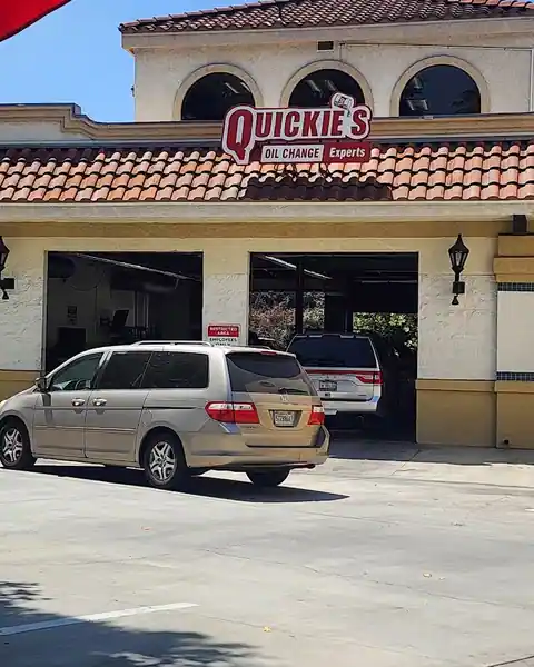 Quickie's Oil Change in La Verne
