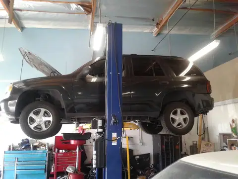 JJ Auto Repair in Lancaster
