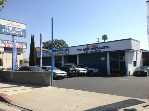 Accent the BMW Specialist in Lawndale