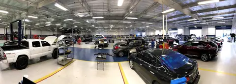 Craftsman Collision USA in Long Beach
