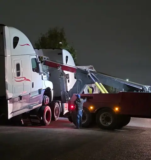 JR Long Beach Jump Start And Roadside Assistance in Long Beach