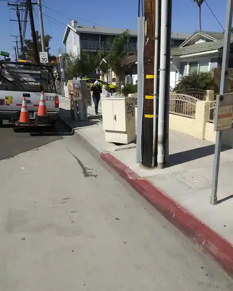 Pon's Auto Body & Repair Center in Long Beach