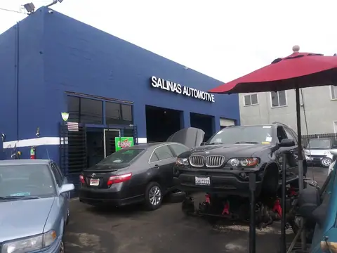 Salina’s Automotive in Long Beach