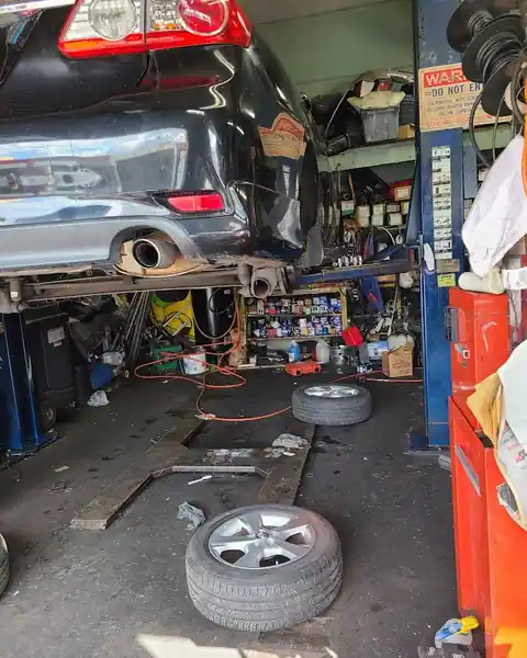 8 A Auto Repair in Los Angeles