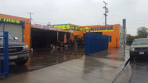 Alex Auto Repair & Tires LLC in Los Angeles
