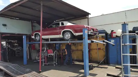 Atlantic Muffler Shop in Los Angeles