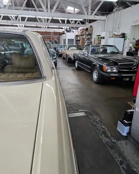 Beverly Laurel Automotive, Inc. in Los Angeles