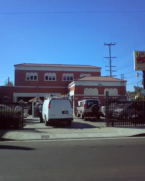 Chris' Auto Service & Smog in Los Angeles