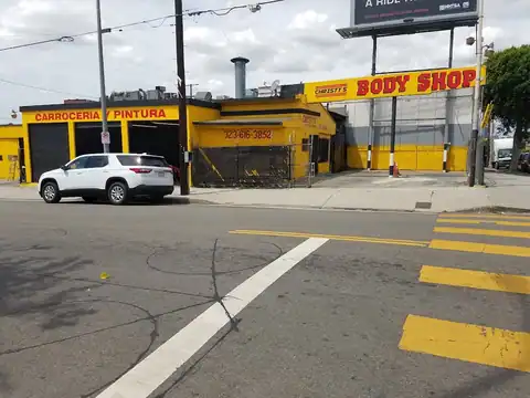 Christy’s Auto Body Repair in Los Angeles
