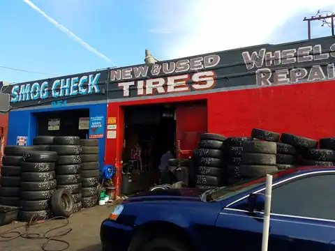 Cornejo Tires Shop in Los Angeles