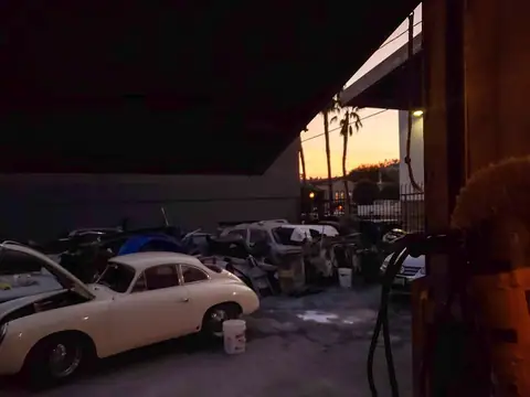 Eagle Auto Body in Los Angeles
