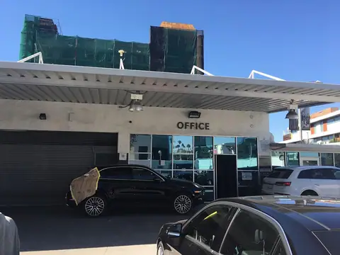 Eli's Collision Repair at Mid-Wilshire (RELOCATED) in Los Angeles