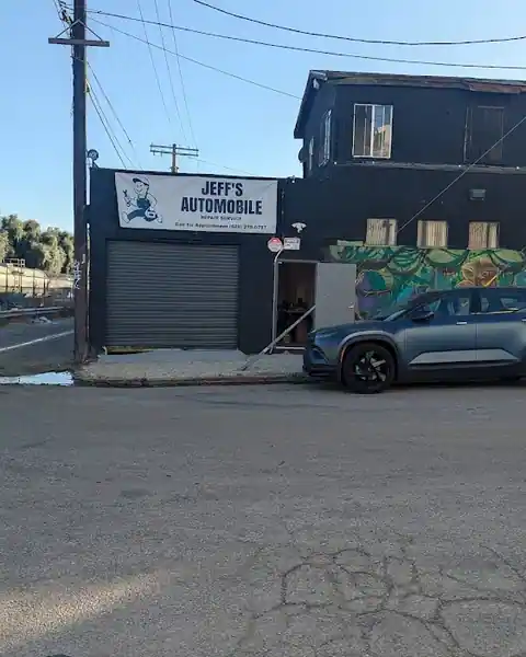 Jeff's Automobile Repair Service in Los Angeles
