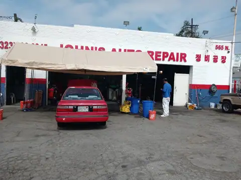 John's Auto Repair in Los Angeles