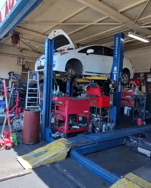 LA Santa Auto in Los Angeles