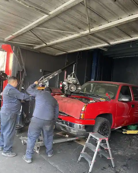 M&D Auto Mechanic Service in Los Angeles