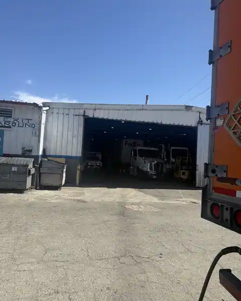 M&K Trailer Repair LLC in Los Angeles