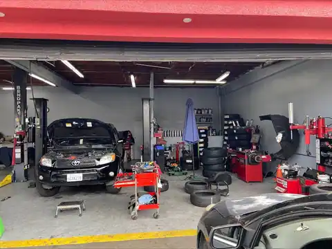 MP Auto Repair in Los Angeles